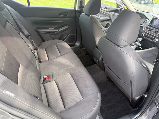 Used 2024 Nissan Altima 2.5 SV FWD image 15