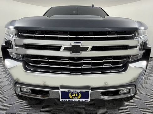 Used 2020 Chevrolet Silverado 1500 LTZ AWD/4WD image 3