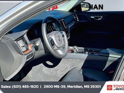 Used 2024 Volvo S60 B5 Ultimate w/ Climate Package image 11