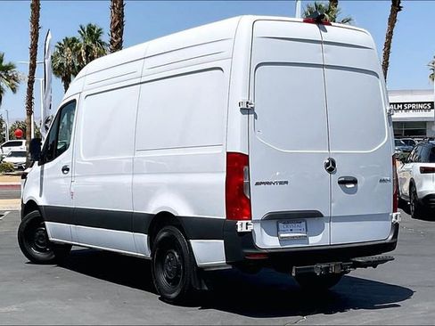 Used 2025 Mercedes-Benz Sprinter 2500 image 9