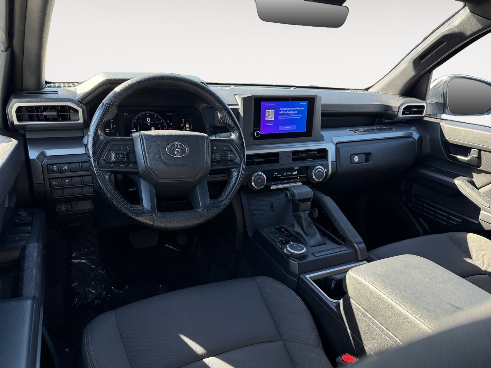 Used 2025 Toyota Tacoma SR5 AWD/4WD image 15