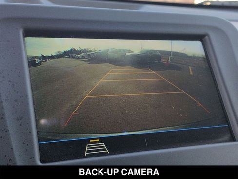 Used 2019 Chevrolet Equinox LT w/ Driver Convenience Package image 6