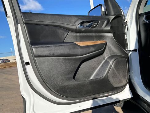 Used 2019 GMC Acadia SLE image 23