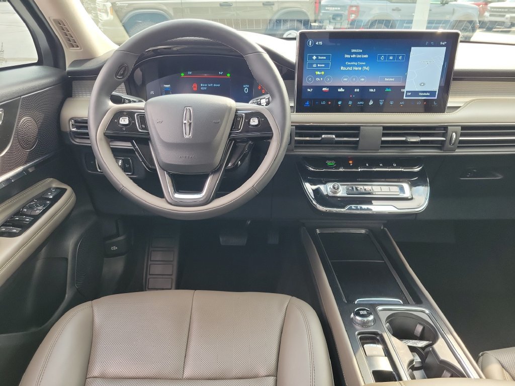 Certified 2023 Lincoln Corsair AWD w/ Equipment Group 101A image 12
