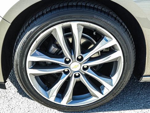 Used 2023 Chevrolet Malibu LT w/ Driver Confidence Package image 8