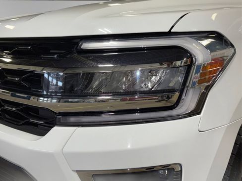 Certified 2024 Ford Expedition Limited image 21