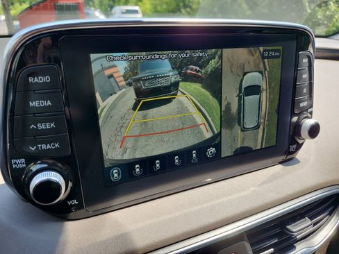 Used 2020 Hyundai Santa Fe Limited AWD/4WD image 19