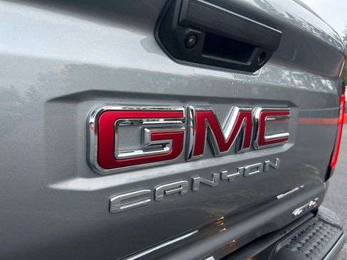 Used 2024 GMC Canyon AT4 w/ Technology Package image 32