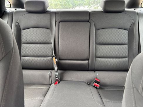 Used 2024 Chevrolet Malibu LT image 38