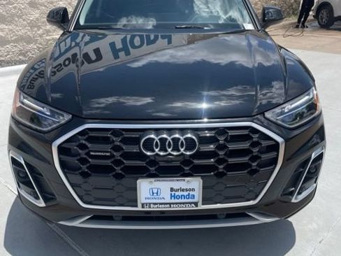 Used 2024 Audi Q5 e Premium Plus AWD/4WD image 2