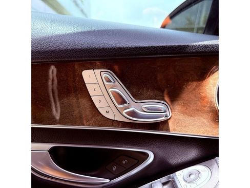 Used 2018 Mercedes-Benz C 300 Sedan image 23