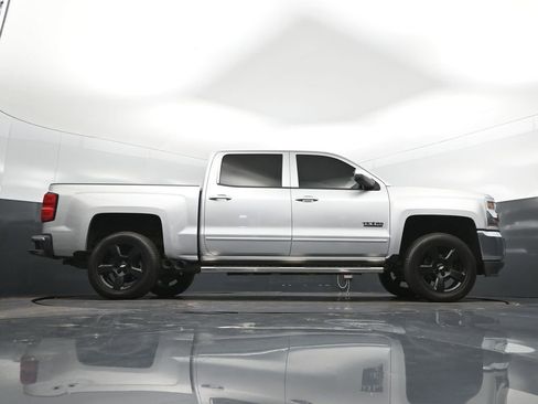 Used 2018 Chevrolet Silverado 1500 LT w/ Texas Edition RWD image 44