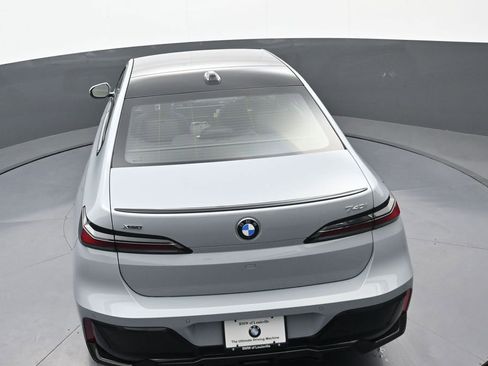 New 2026 BMW 740i xDrive w/ Executive Package image 38