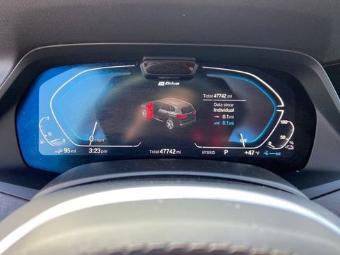 Used 2023 BMW X5 xDrive45e w/ Executive Package image 15