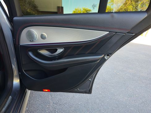 Used 2018 Mercedes-Benz E 43 AMG 4MATIC Sedan image 31