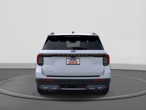 New 2026 Ford Explorer Active w/ Active Comfort Package RWD image 5