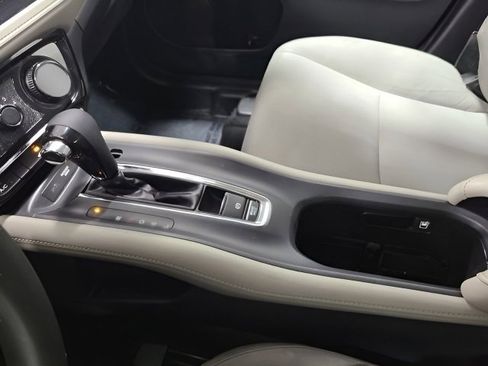 Certified 2021 Honda HR-V LX image 27