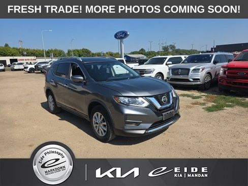 Used 2018 Nissan Rogue SV AWD/4WD image 1