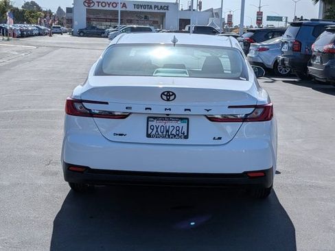 Used 2026 Toyota Camry LE FWD image 9