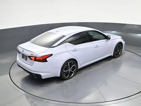 Certified 2025 Nissan Altima 2.5 SR FWD image 33