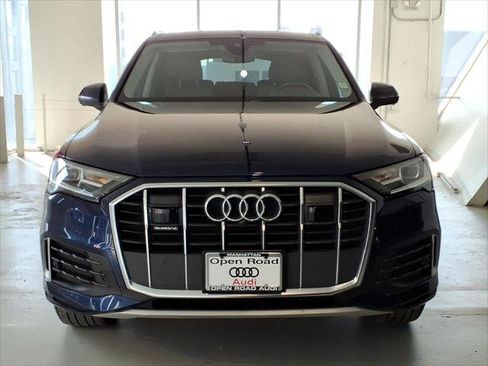 Certified 2023 Audi Q7 2.0T Premium w/ Convenience Package AWD/4WD image 2