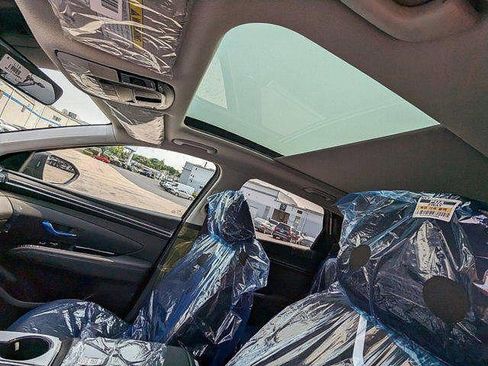 New 2023 Hyundai Tucson Limited image 9