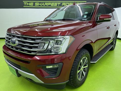 Used 2019 Ford Expedition XLT w/ Equipment Group 202A image 5