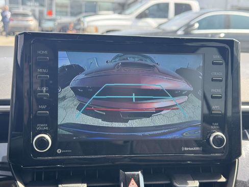 Used 2022 Toyota Corolla LE FWD image 25