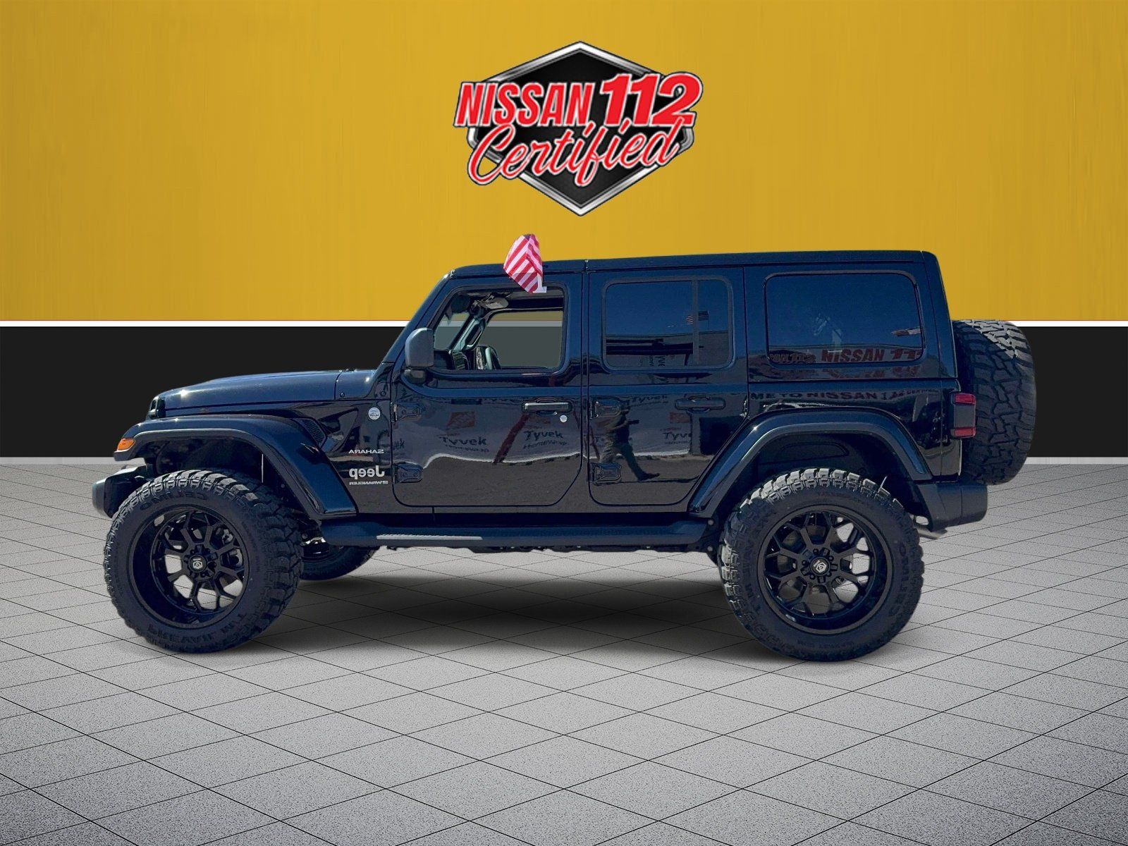 Used 2024 Jeep Wrangler Unlimited Sahara w/ Technology Group AWD/4WD image 5