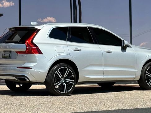 Used 2019 Volvo XC60 T5 R-Design w/ Protection Package image 14
