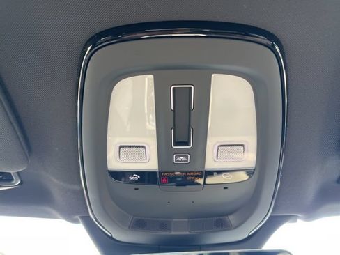 New 2026 Volvo XC90 T8 Plus w/ Protection Package Premier AWD/4WD image 36