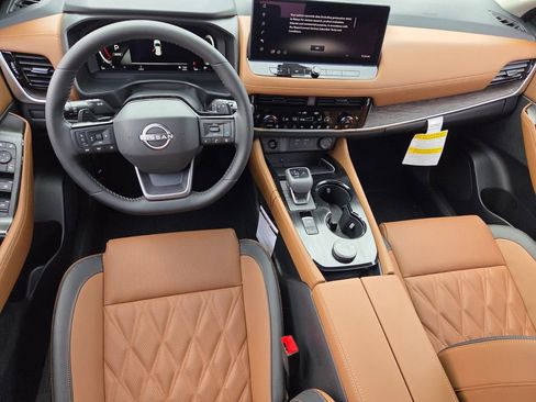 New 2026 Nissan Rogue Platinum image 7