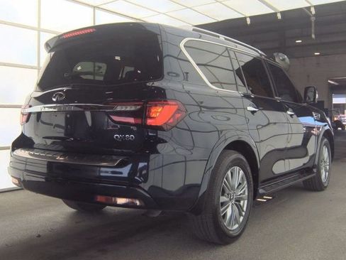 Used 2019 INFINITI QX80 Luxe w/ Proassist Package RWD image 2