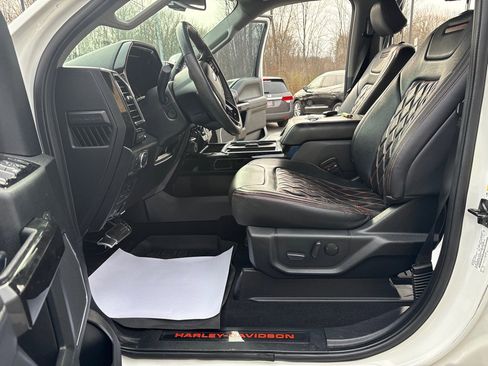 Used 2020 Ford F250 Lariat w/ Lariat Ultimate Package image 14