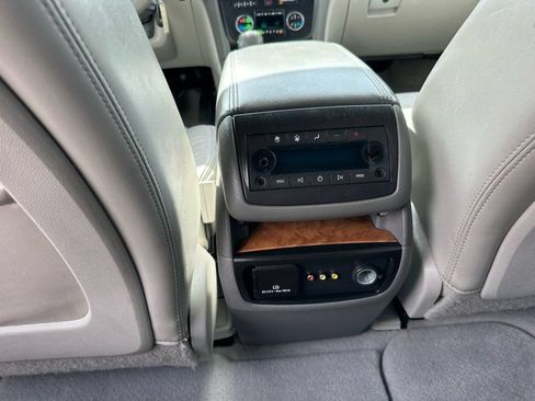 Used 2012 Buick Enclave Leather AWD/4WD image 25