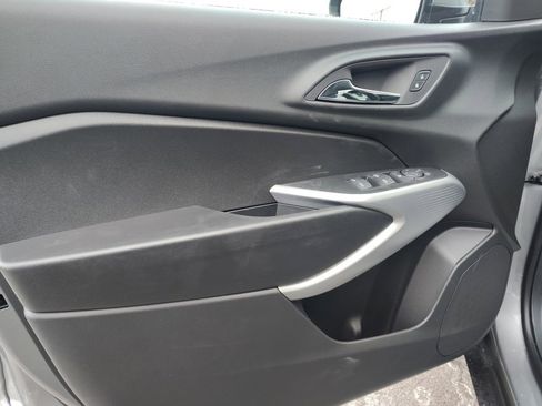 New 2026 Chevrolet Trax LS w/ LS Convenience Package image 13