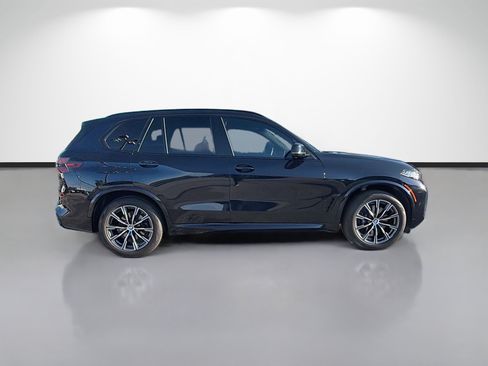 Used 2024 BMW X5 xDrive40i w/ M Sport Package AWD/4WD image 2