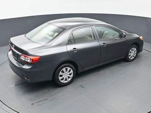 Used 2011 Toyota Corolla image 35
