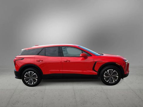 Used 2024 Chevrolet Blazer EV LT image 9