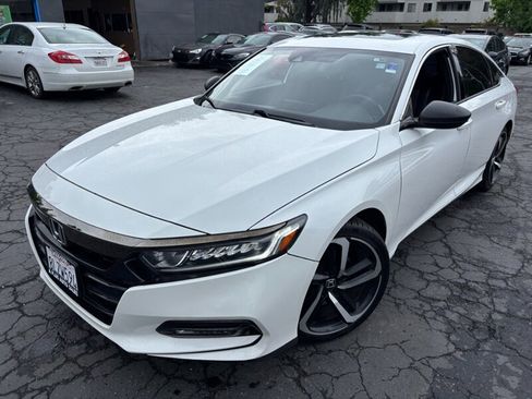 Used 2019 Honda Accord Sport image 9