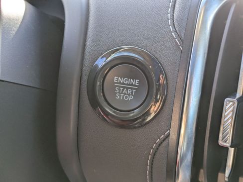 Used 2025 Ford Expedition Max Platinum AWD/4WD image 24