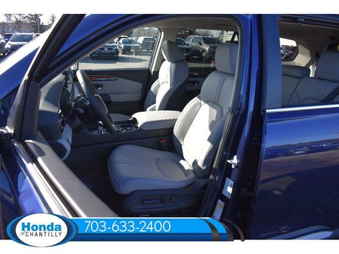 New 2025 Honda Pilot EX-L image 24