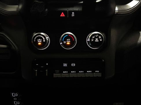 Used 2022 RAM 5500 Tradesman w/ Max Tow Package AWD/4WD image 29
