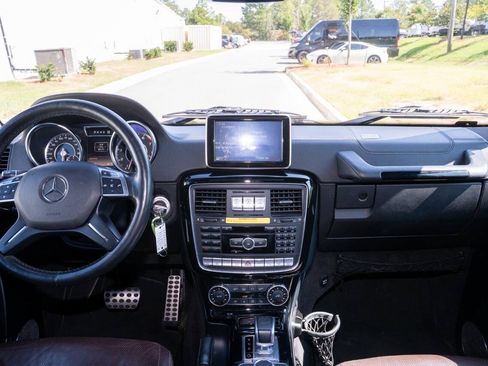 Used 2015 Mercedes-Benz G 63 AMG 4MATIC image 20