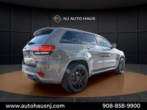Used 2020 Jeep Grand Cherokee SRT AWD/4WD image 10