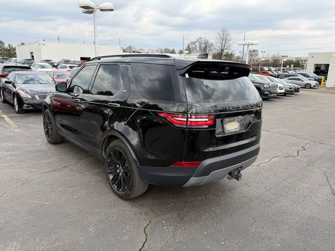 Used 2020 Land Rover Discovery HSE Luxury image 2