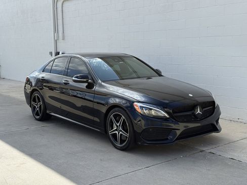Used 2017 Mercedes-Benz C 300 4MATIC Sedan image 9