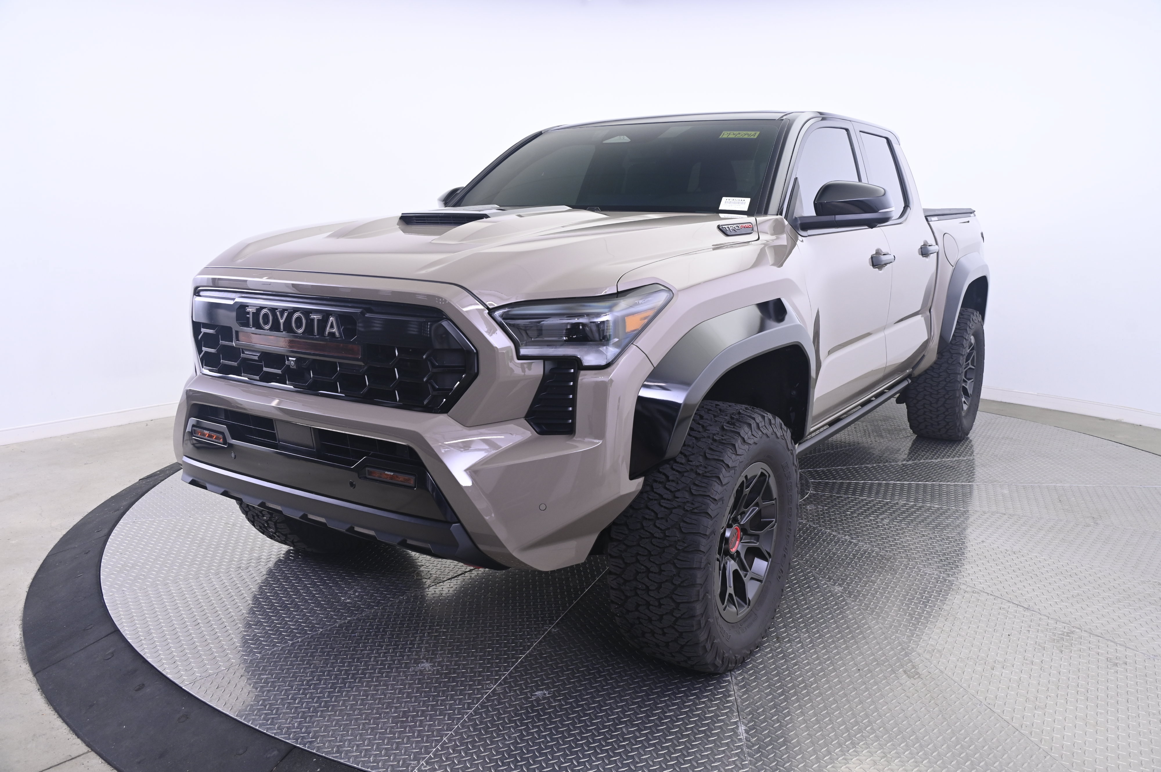 Used 2025 Toyota Tacoma TRD Pro AWD/4WD image 1