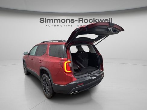 Used 2023 GMC Acadia SLE w/ Driver Convenience Package image 11