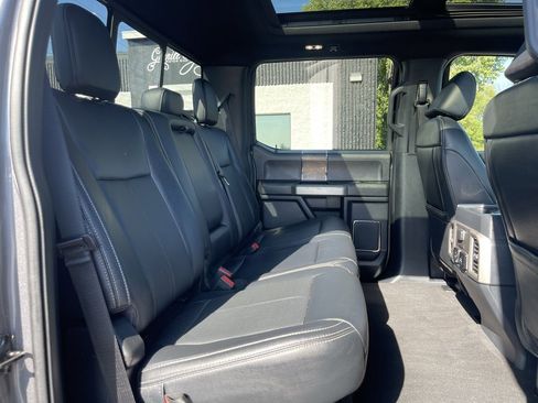 Used 2022 Ford F250 Lariat w/ Black Appearance Pkg image 32